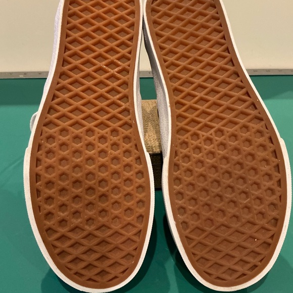 Vans Black Canvas Low-Top Women's Sneakers with White Laces Size 7 - Picture 7 of 8